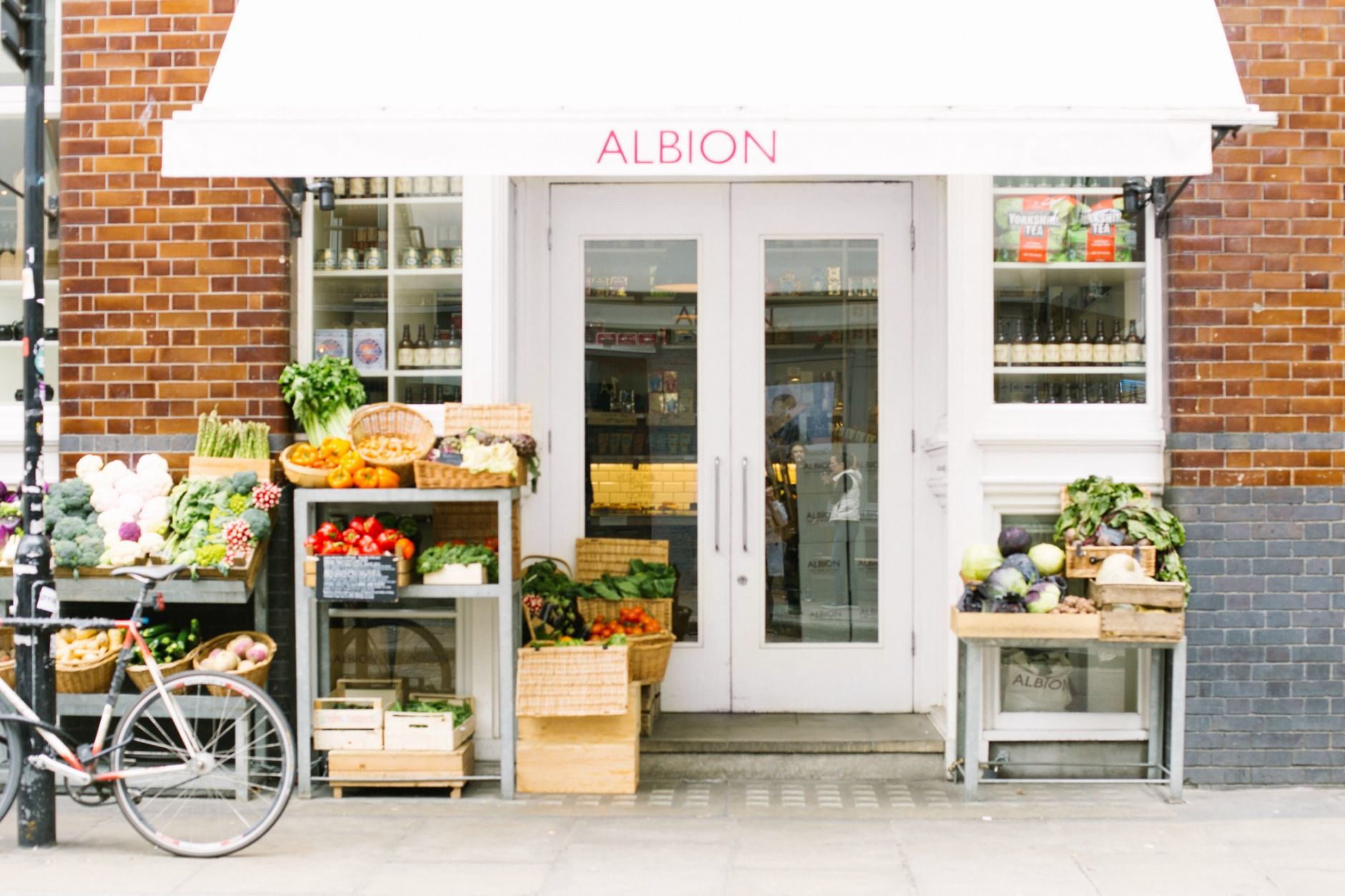 albion-cafe-bakery-food-store-Shoreditch-London-E2-7D-01